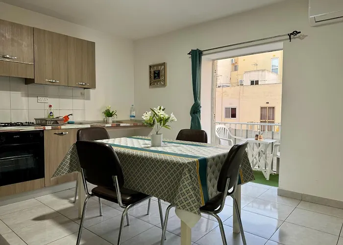 Cozy Bugibba Two Bedroom Apartment